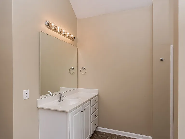 13633 Porter Creek Rd — Photo 19