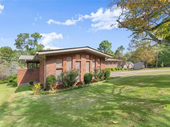 2460 Calvary Church Rd, Gainesville, GA 30507