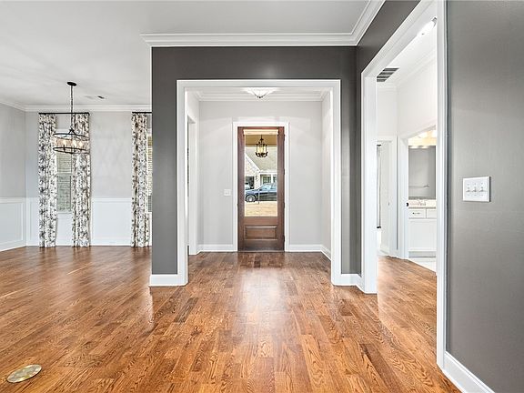 5th image of 2793 Spring Lakes Xing