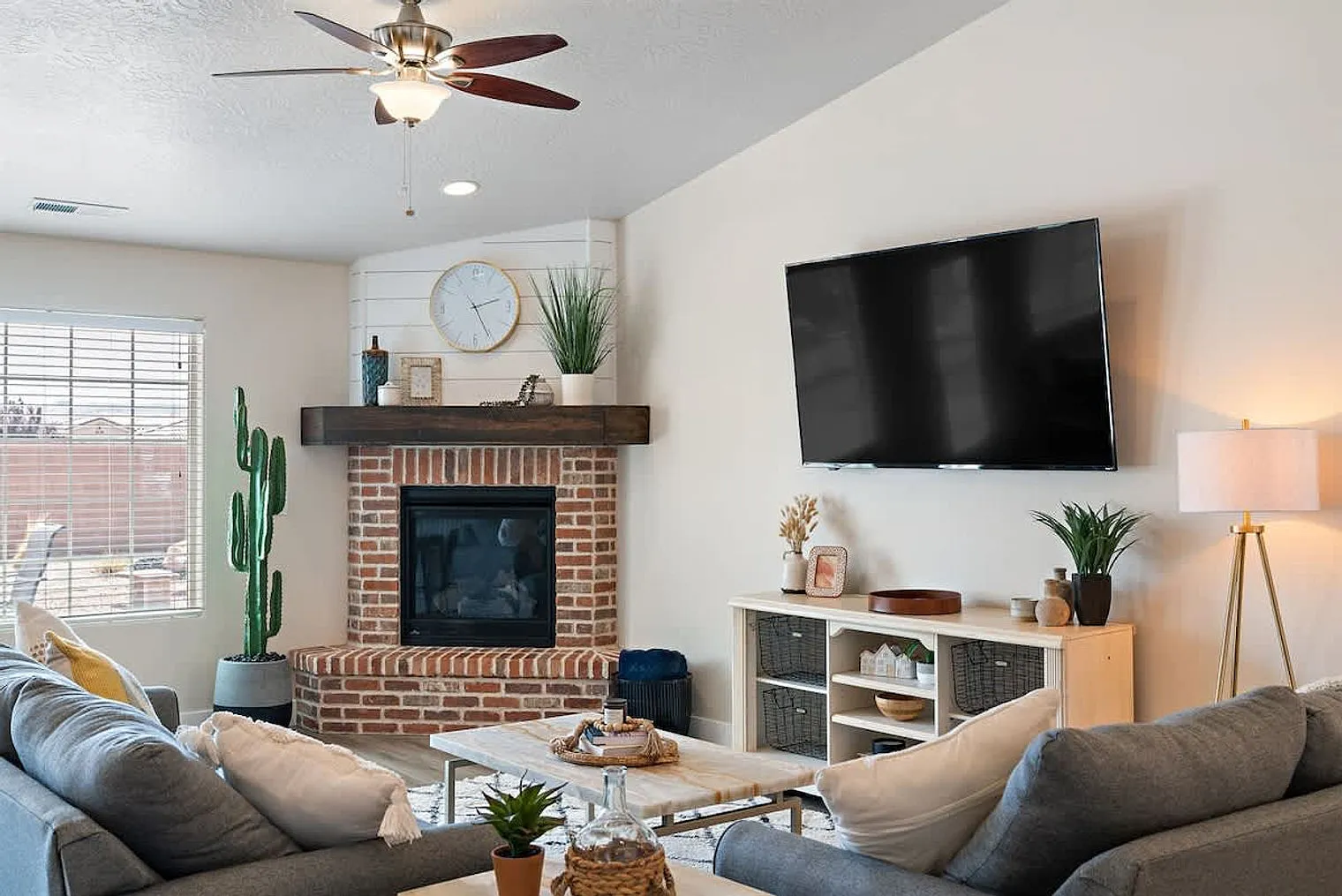 5 bed, 3.0 bath, $8,334 — Photo 4