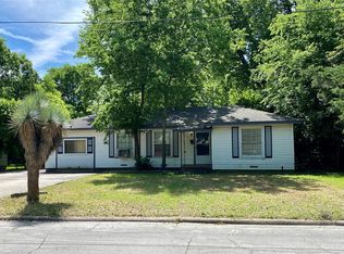 100 Wilmington Ave, Waxahachie, TX 75165