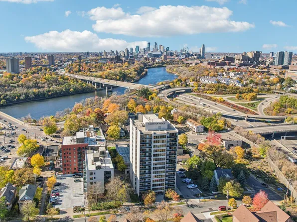 Thornton Place Apartments