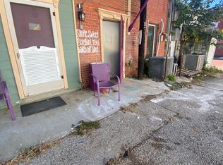 122 S Main St #A, Gladewater, TX 75647
