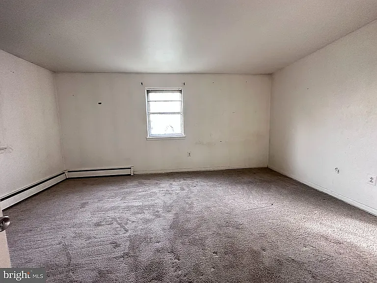 1100 Tyson Ave #A6 — Photo 10