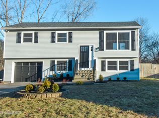 229 Newport Ct, Voorheesville, NY 12186