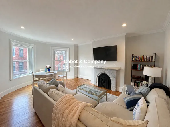 13 Upton St APT 5, Boston, MA 02118