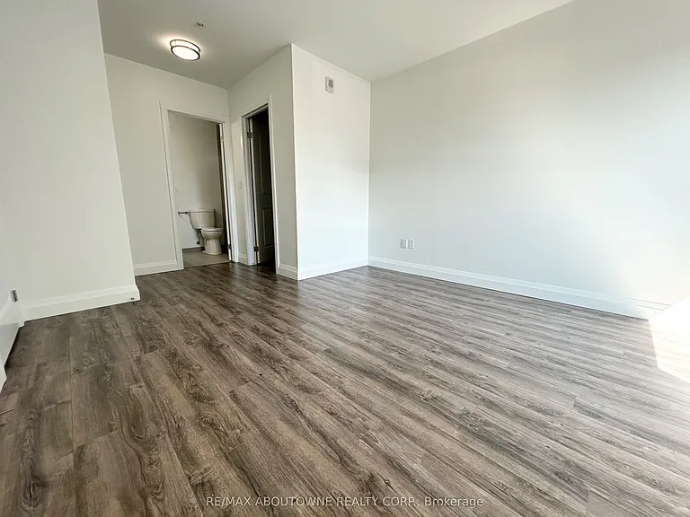 460B Belmont Ave W #406 — Photo 11