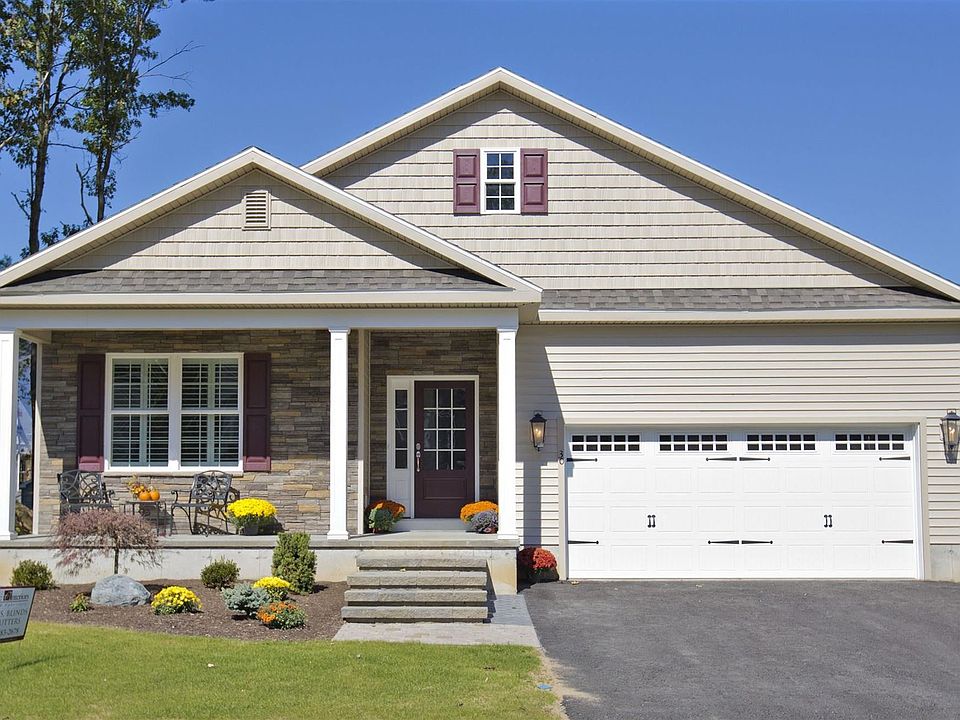 1st image of 19 Tamarack St