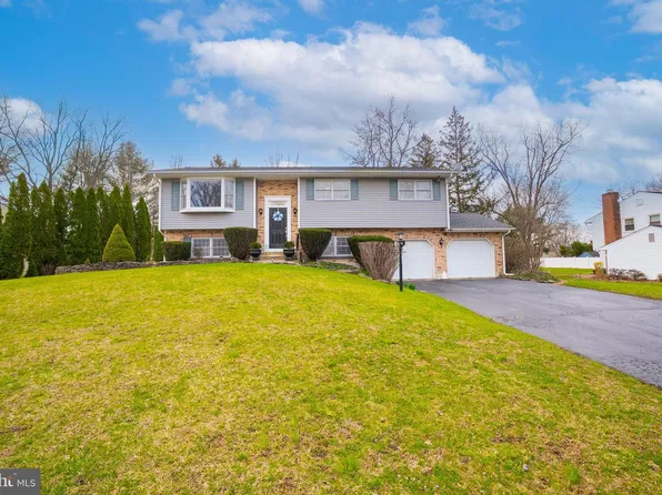 29 Hawthorne Ln, East Windsor, NJ 08520