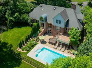 1231 Woodland Rd, York, PA 17403