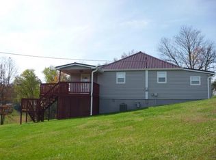 119 Vine St, Surgoinsville, TN 37873