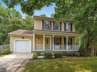 8032 Pine Ridge Rd, Pasadena, MD 21122