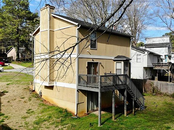 3rd image of 2070 Harrison Ridge Ct