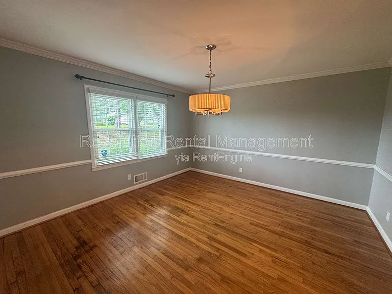 3288 Regalwoods Dr — Photo 5