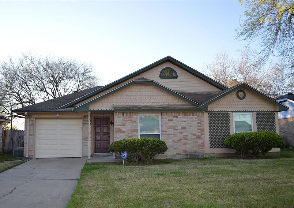 1st image of 3810 Somerton Dr