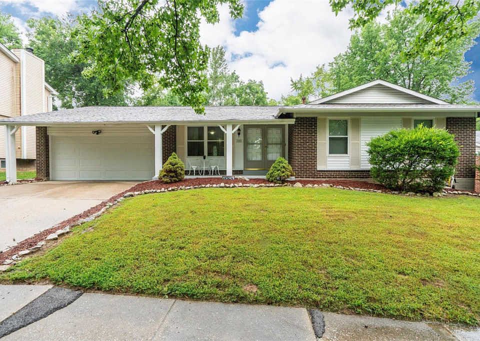 1st image of 6825 Trois Ct