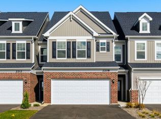 2208 Ryegrass Ln, Bolingbrook, IL 60490