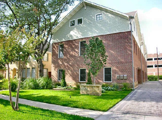 1st image of 4144 Emerson Ave #1
