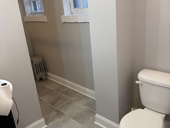 5th image of 2559 Flossmoor Rd APT 101