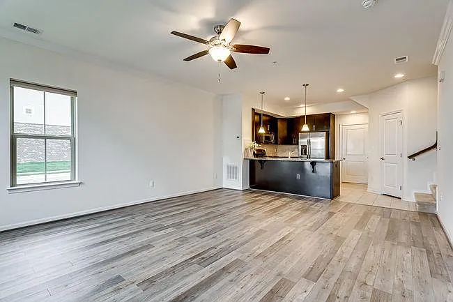 41470 Horse Chestnut Ter — Photo 5
