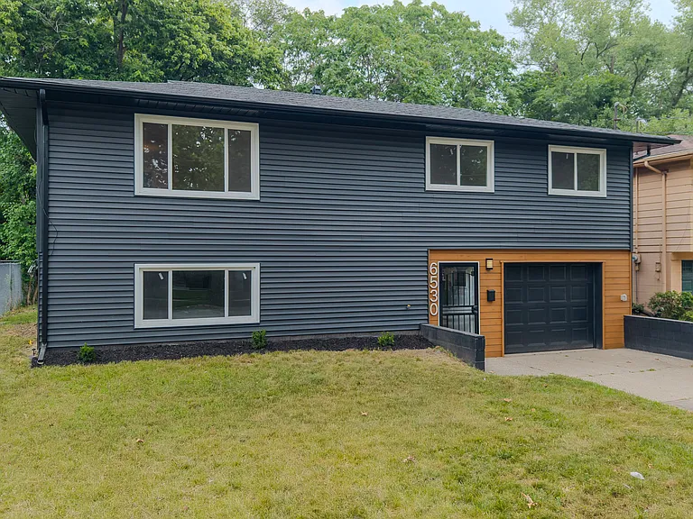 6530 E 3rd Ave — Photo 7