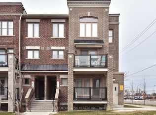100 Parrotta Dr #89, Toronto, ON M9M0G1