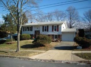 4202 Kinmount Rd, Lanham, MD 20706