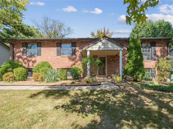 11939 Amherst Dr, Saint Louis, MO 63131