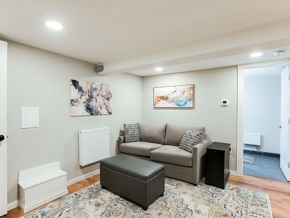 1st image of 4142 Pillsbury Ave #B
