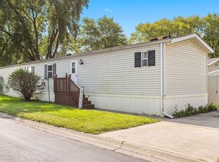 209 Spruce Dr, Belvidere, IL 61008