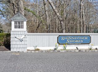 34 Shinnecock Rd, East Quogue, NY 11942