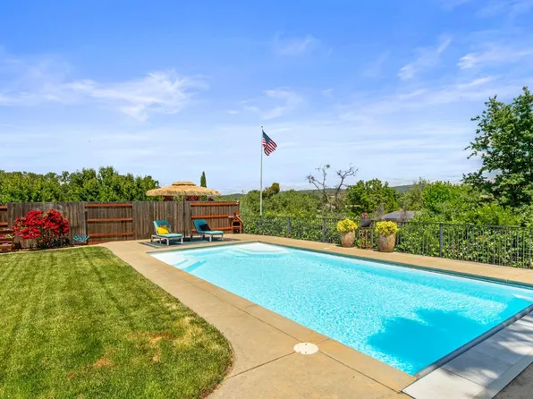 734 Kristi Ct, Jackson, CA 95642
