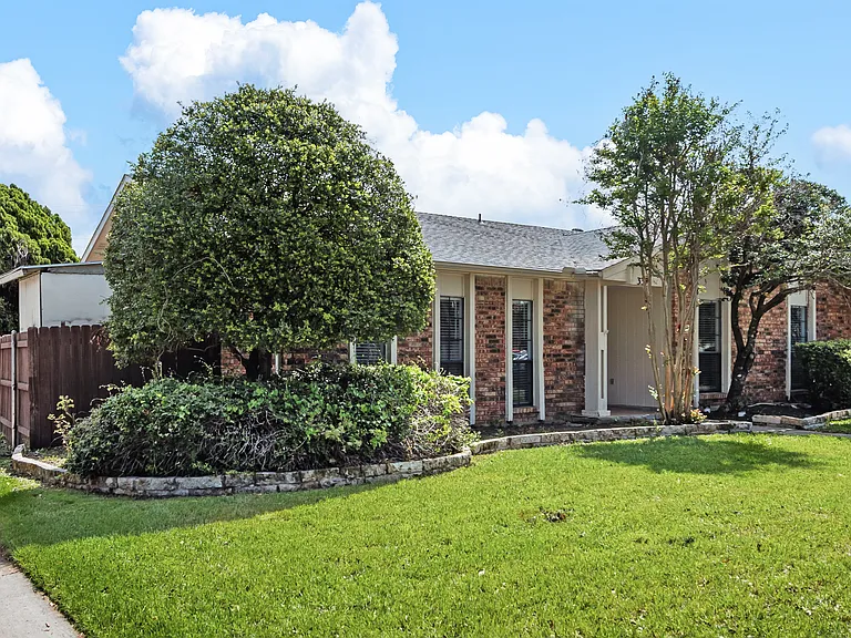 3316A John Muir Ct — Photo 3