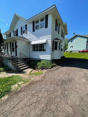 104 Morley Pkwy Photo 1