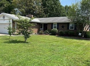 920 Castlewood Dr, New Albany, IN 47150