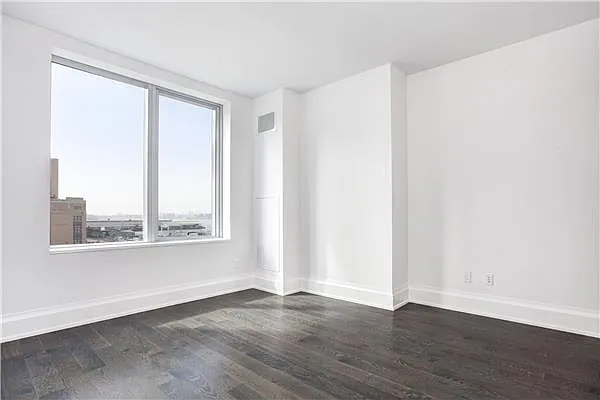 Rented by (Legacy) Elegran | media 35