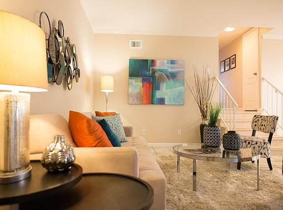 4th image of 417 Kenbrook Cir