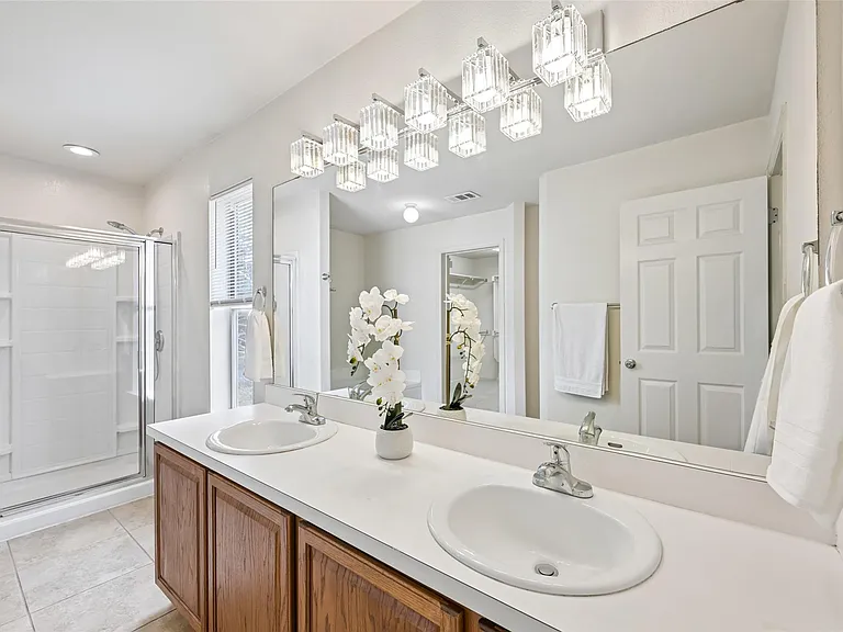 364 Hometown Pkwy — Photo 18