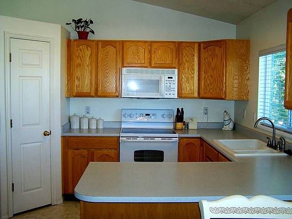 3rd image of 5902 W Wolf Creek Ct