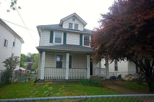 1st image of 709 Montrose Ave SE