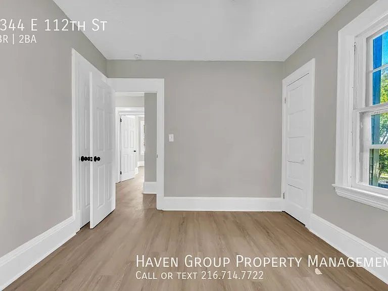 1344 E 112th St — Photo 17