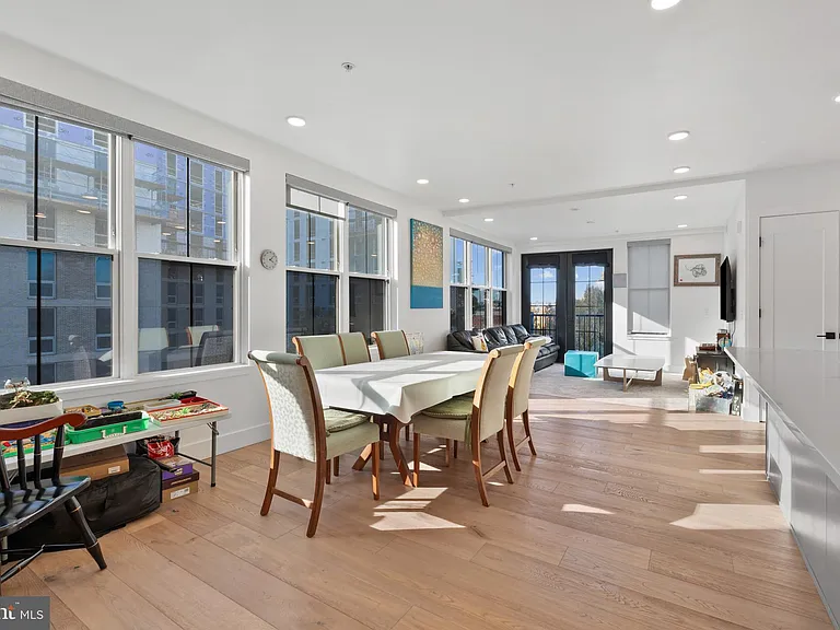 1245 N Pierce St #9 — Photo 9