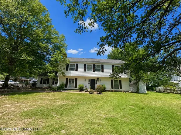 5202 Runnymede Rd, Jackson, MS 39211
