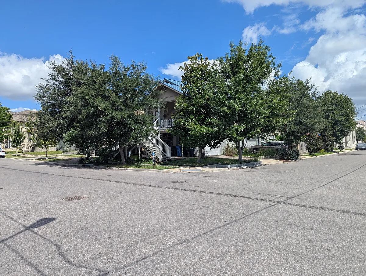 Building Photo - 4201 S Galvez St