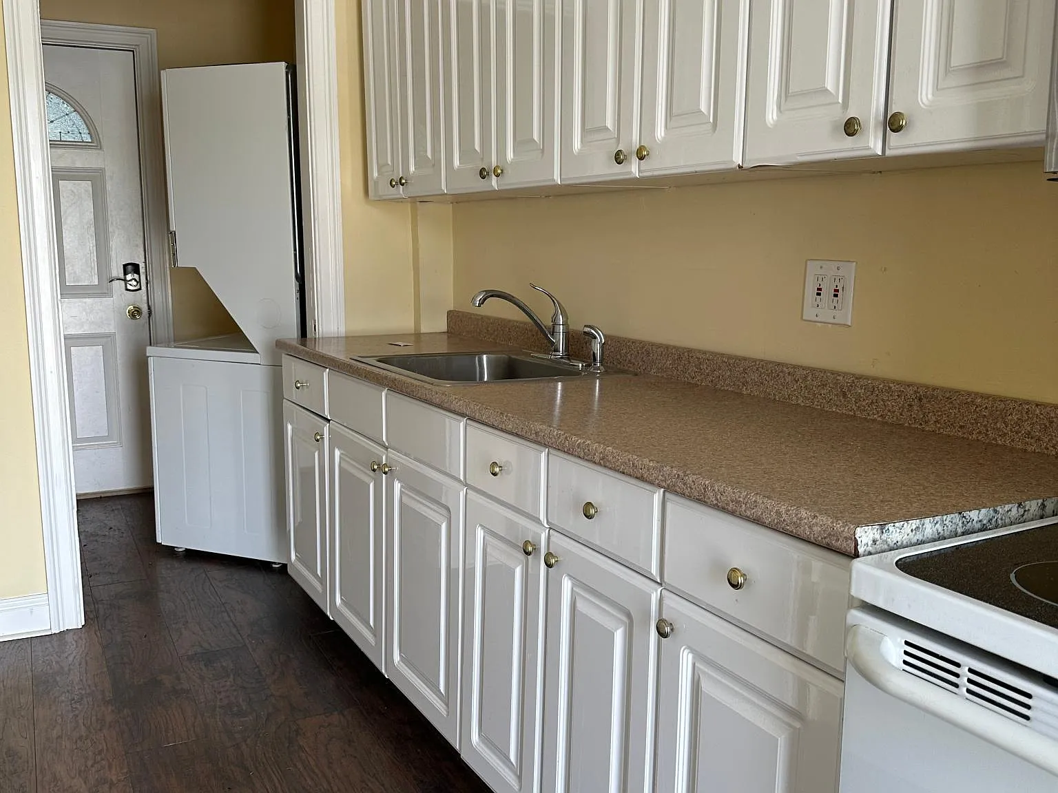 1 bed, 700 sqft, $2,950 — Photo 2