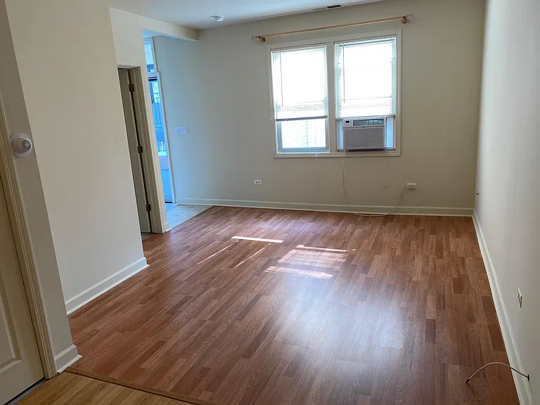 872 N Marshfield Ave #CH2 — Photo 14