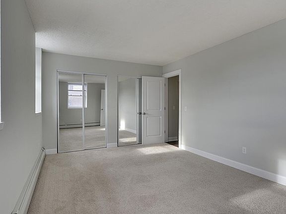 5th image of 623 Laurel Ave APT 2D