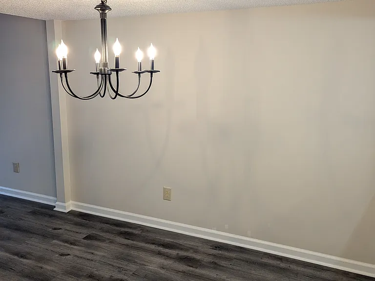 2753 Cottage Pl — Photo 13
