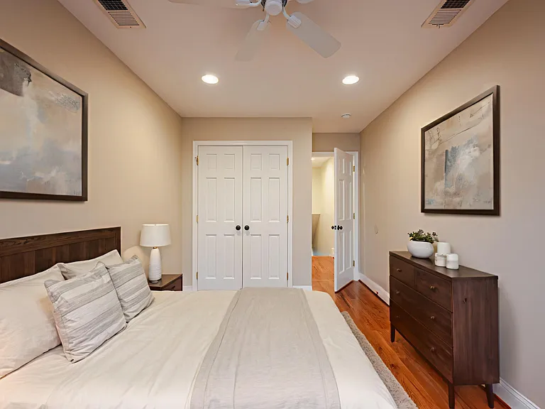 1524 Constitution Ave NE — Photo 11