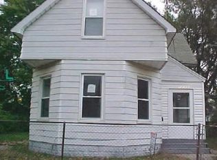 12302 Charest St, Hamtramck, MI 48212